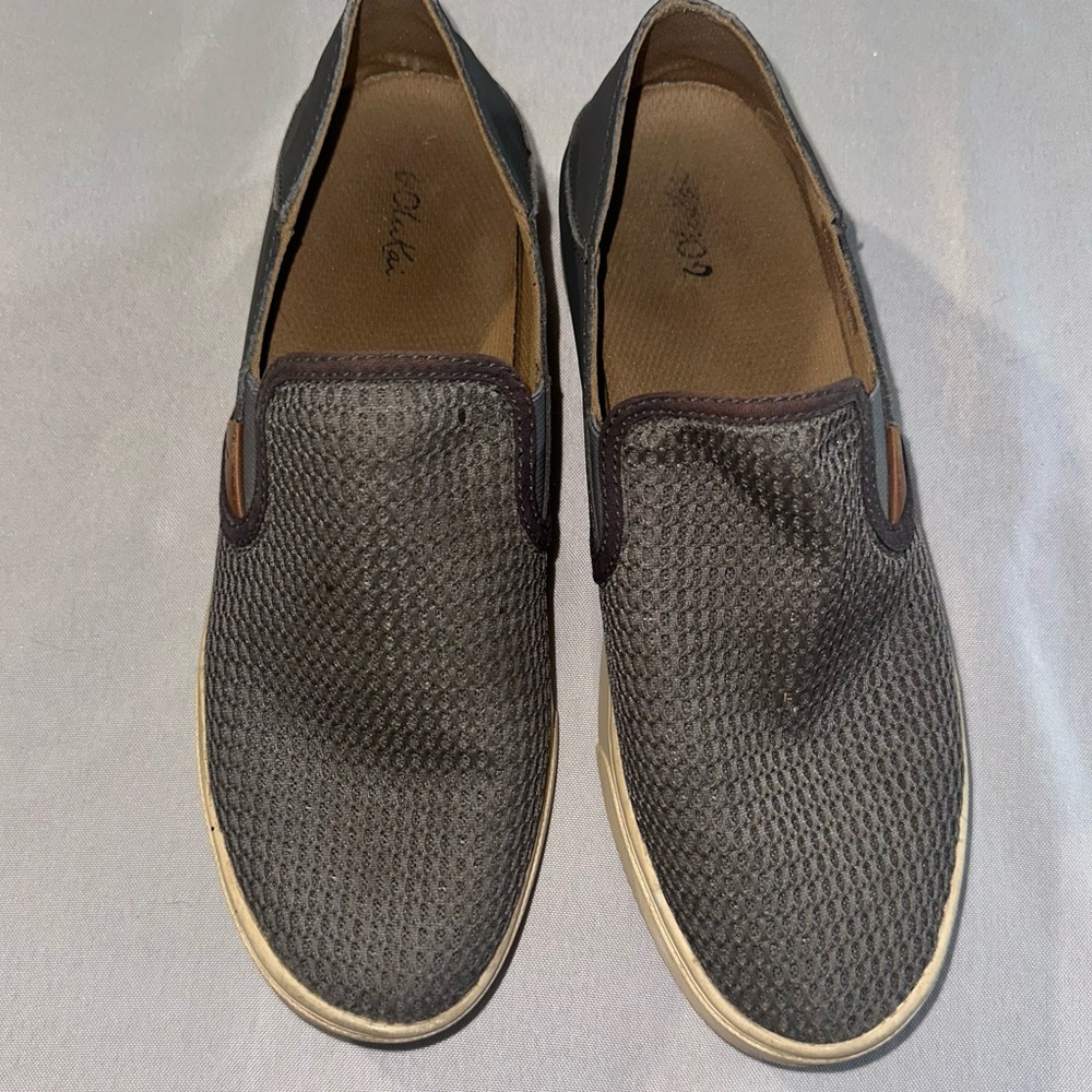 OluKai • Pehuea Women’s Size 9.5 Breathable Slip-On Grey Lightweight Mesh Shoe